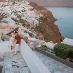 Captain's Oia
